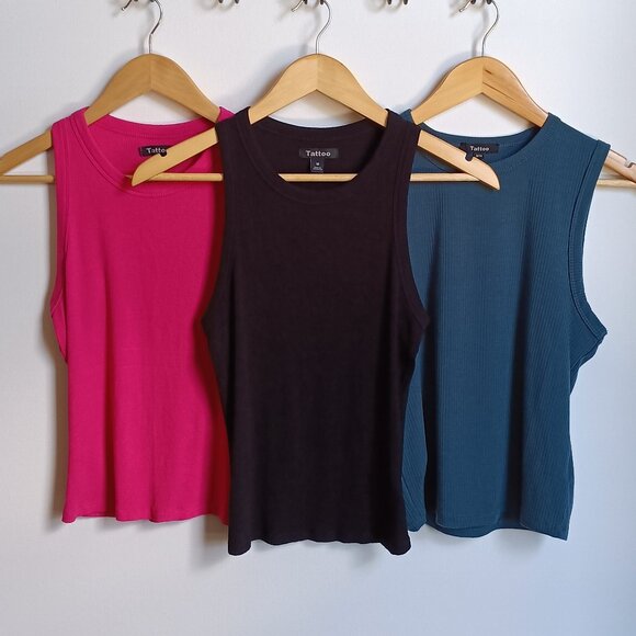 Bundle Lot of 3 Ribbed Racerback Tank Tops in Pink, Black, and Blue Size Medium - Picture 7 of 7